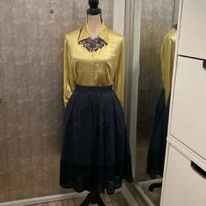 Marc Jacobs eyelet hen midi skirt, size 4